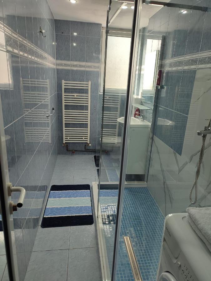 Lafru Apartment Zărneşti Екстериор снимка